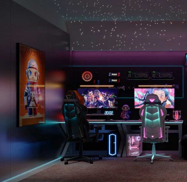 A Sweet-and-Cool E-Sports Room Designed for a Queen