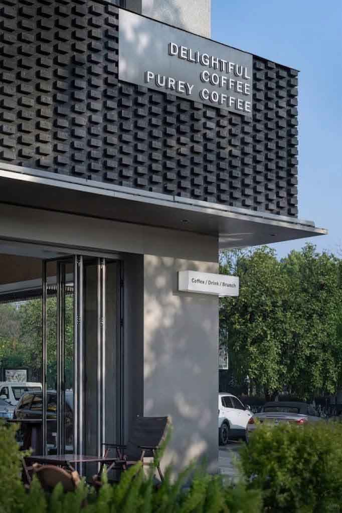 Building a Storefront with Grey Bricks