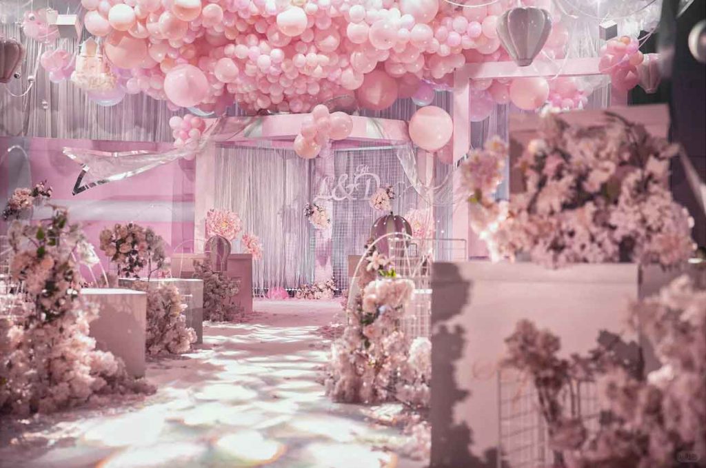 How to Choose a Wedding Venue? Two Wedding Styles