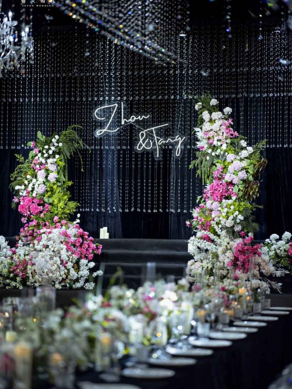 How to Choose a Wedding Venue? Two Wedding Styles
