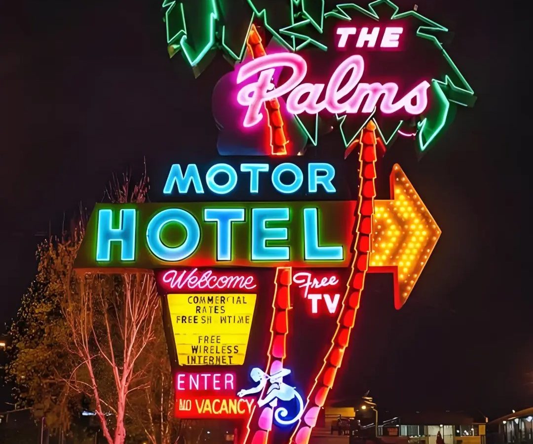 Hotel Neon Signage Design Case: The Palms Motor Hotel