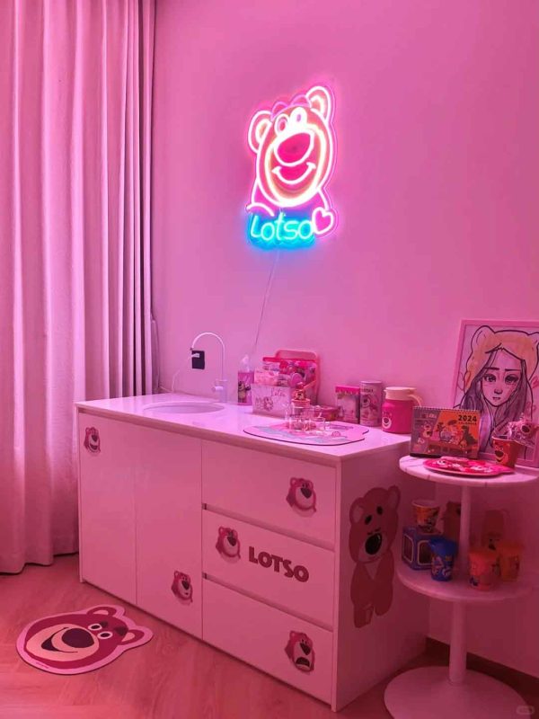 Strawberry Bear-Themed Interior Design – The Vibe is Absolutely Maxed Out